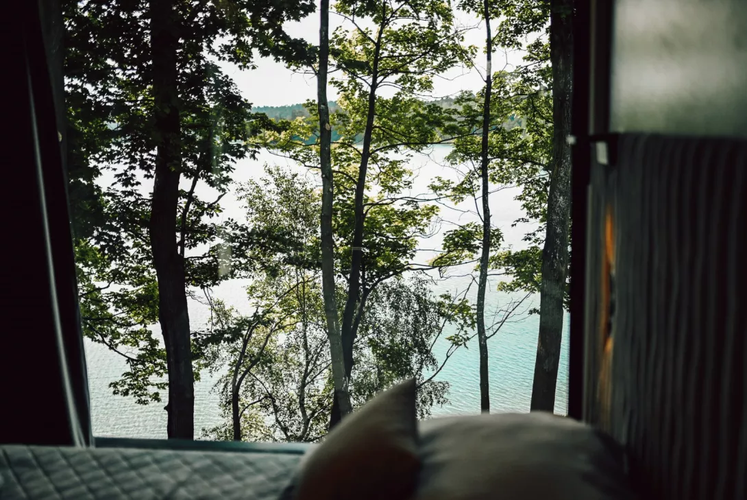lake-view-twins